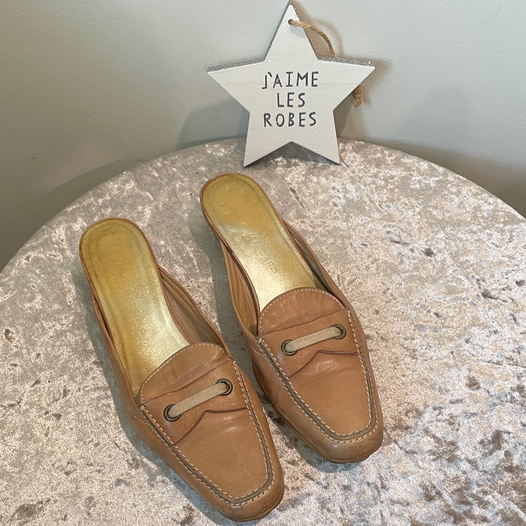 Jaime Mascar Tan Leather Mules With Slight Heel